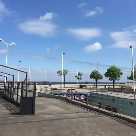 Apartamento 1ºlinea Playa Poniente * 希洪